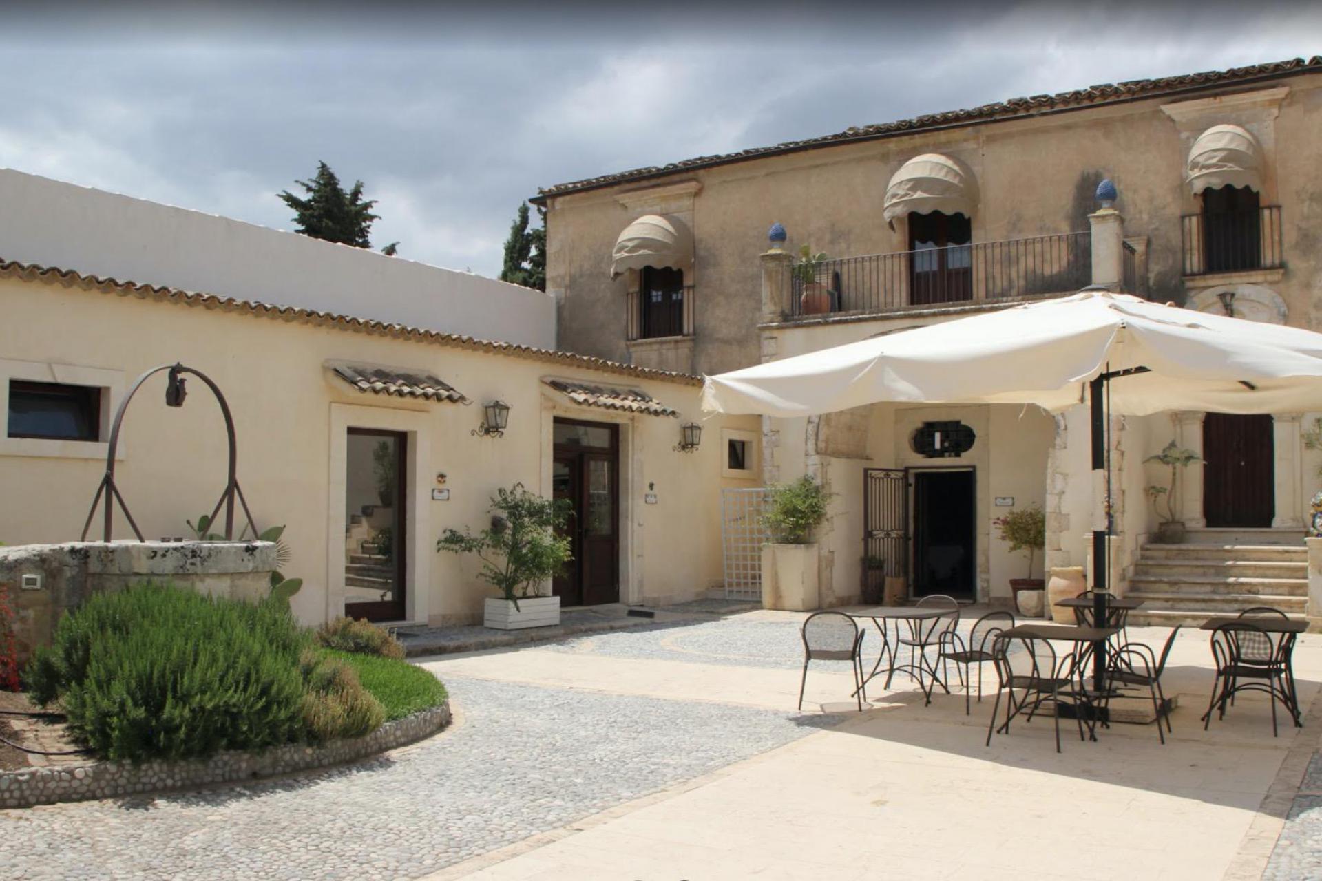 Siciliaanse citrusboerderij vlakbij het strand